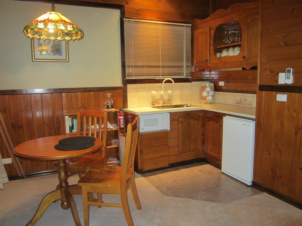 Willowlake Cottages Howqua Екстериор снимка